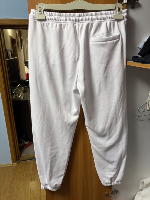 Pantaloni albi simpli