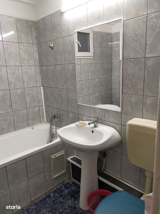 Apartament 3 camere, decomandat | Liber | metrou Eroii Revolutiei |