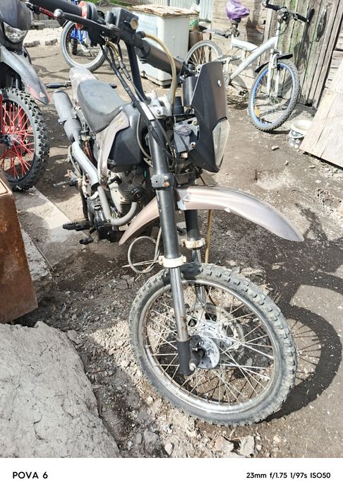 Продам рейсер 160000.