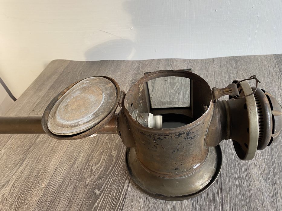 Стар френски фенер от файтон или ретроавтомобил