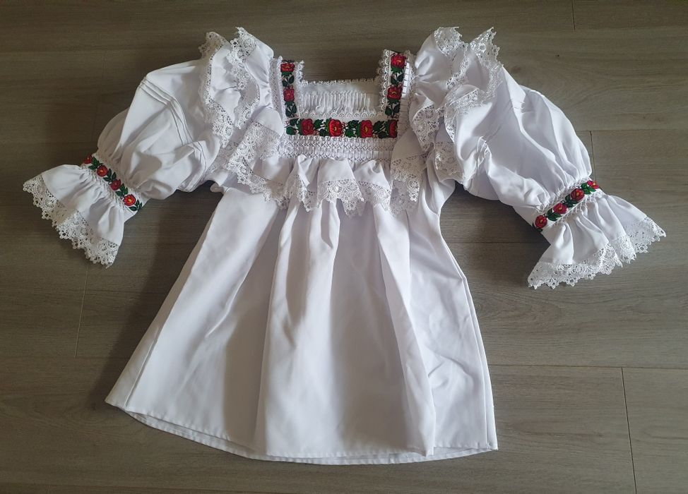 Costum popular de Maramureș