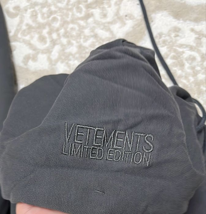 Vetements Genetically Modified