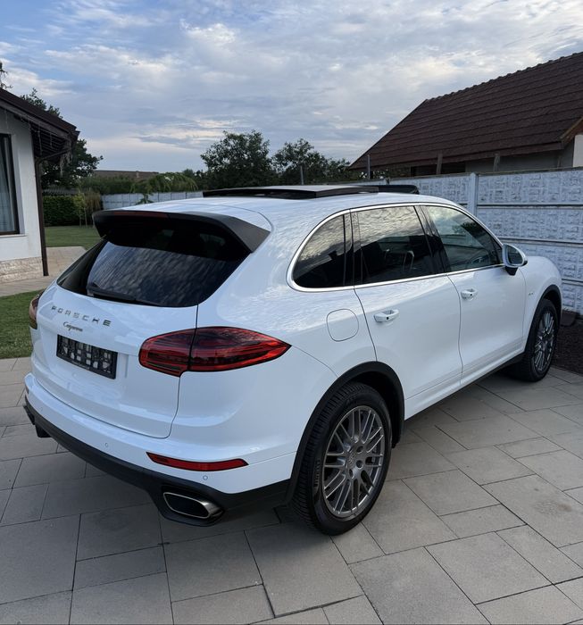 PORSCHE Cayenne 2015 — imagine 4