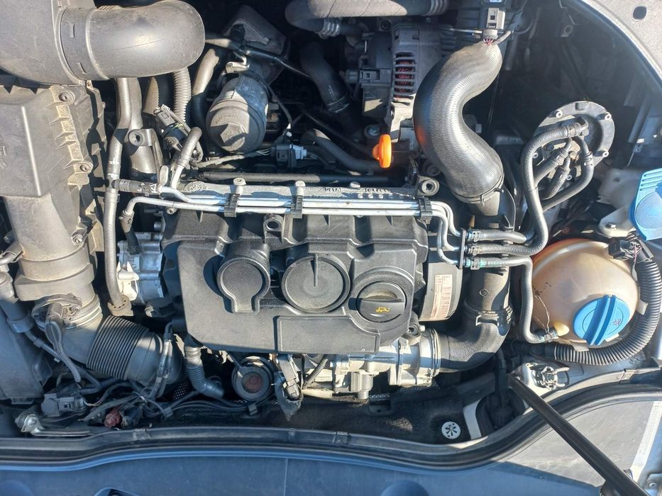 Пасат 6 2008 година на части 2.0 дизел 4×4 КОД НА МОТОРА BMP ксенон фа