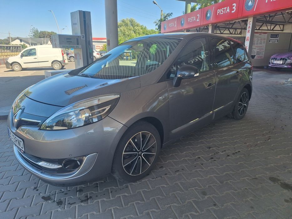 vând renault grande scenic 1.6  dci 7 locuri
