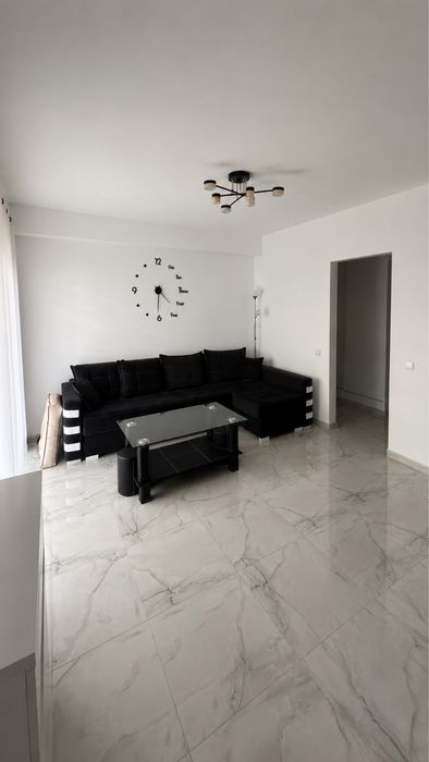 Inchiriez apartament 2 camere ,58mp + gradina 100mp