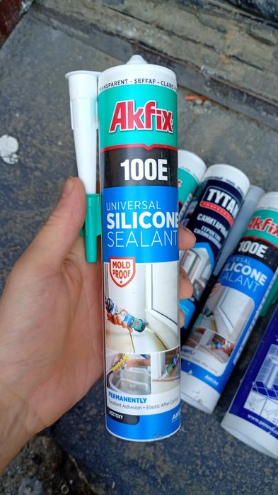 Продам силиконовый герметик