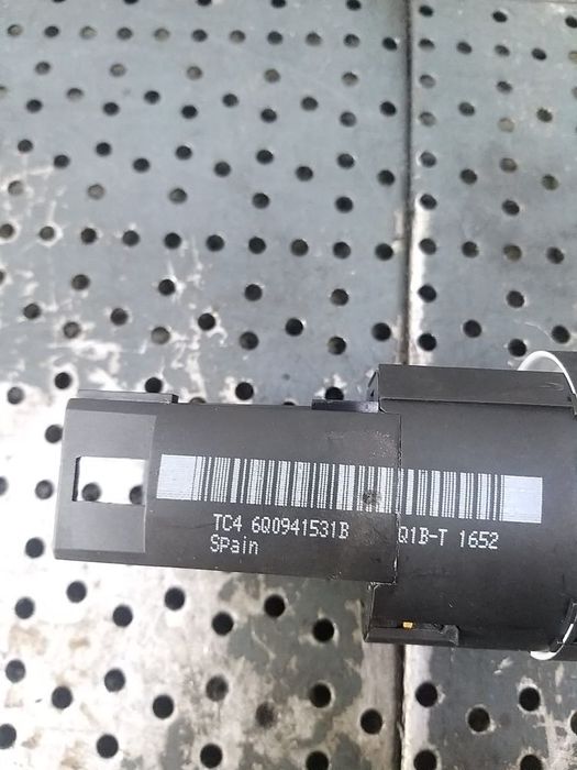 Bloc lumini vw polo 9n 6q0941531b