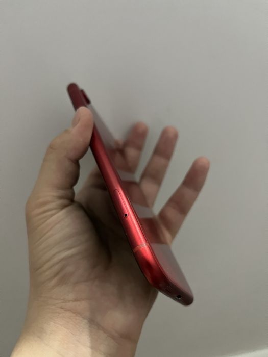 Продам iphone xr 64 гб