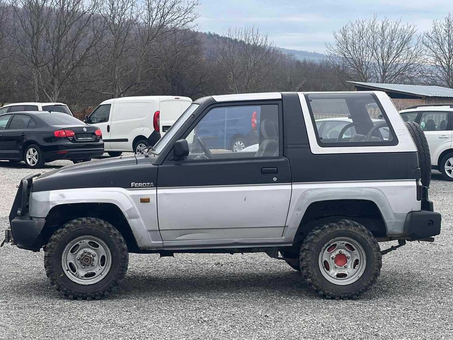 Daihatsu Feroza на части