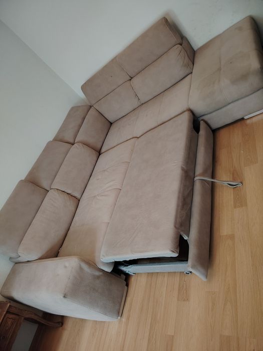 Canapea de colț extensibilă
