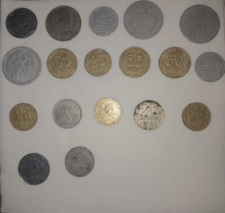Vând monede vechi in stare bună.