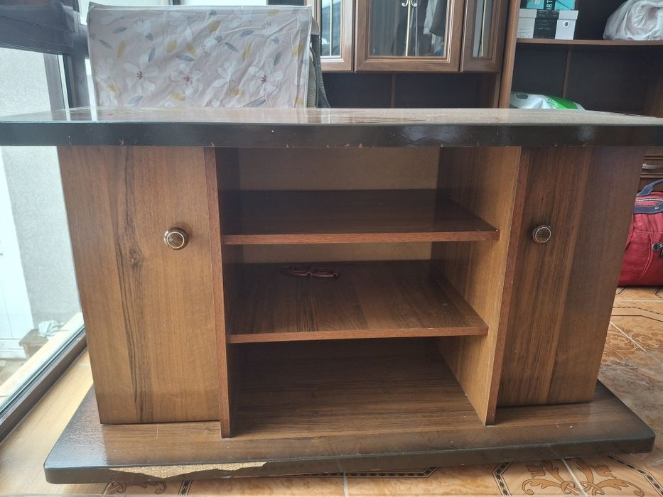 Тумба под телевизор