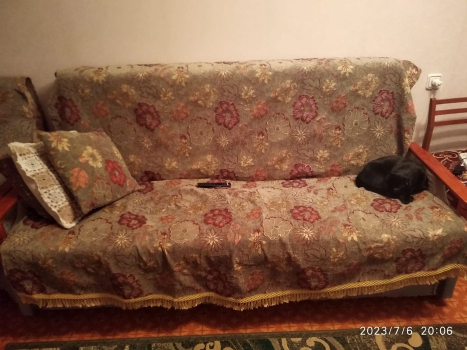 Продам раскладной диван и кресло