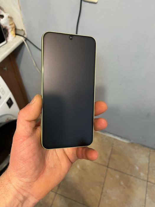 Продавам Самсунг А34 5G 6/128gb ram