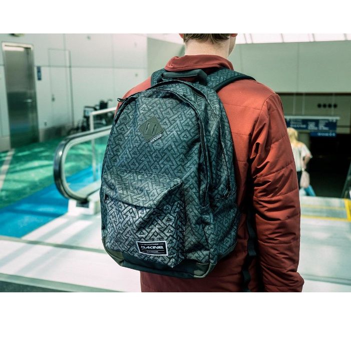 NOU! Rucsac laptop / școală / drumetii DAKINE 27L