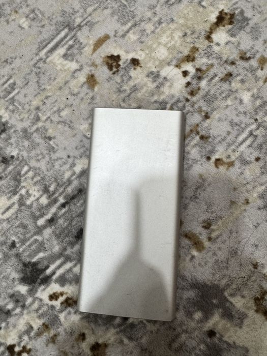 Продается почти новый mi powerbank 10000