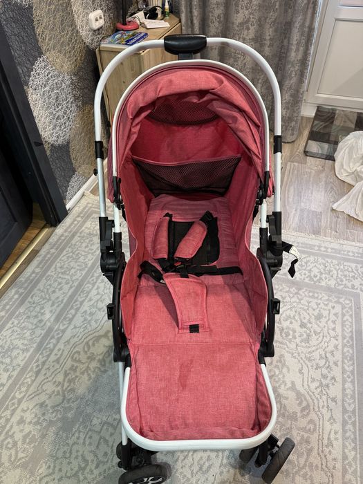 Продам коляску для девочки