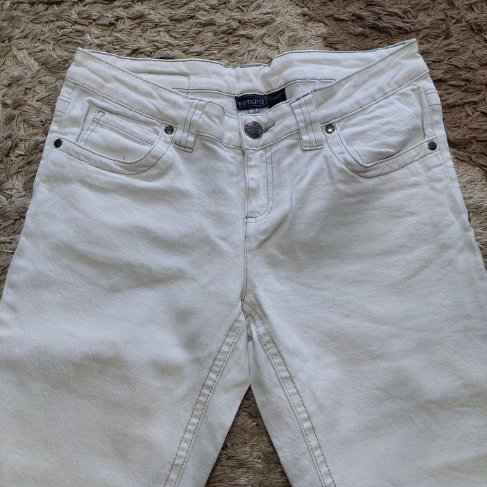 Продам белые джинсы