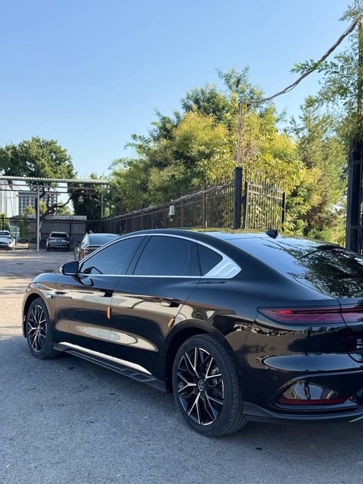 Byd Han dual motor 3.9s