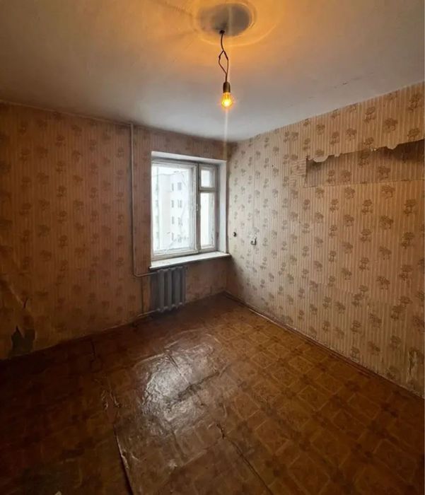 Продам 4-х комнатную квартиру