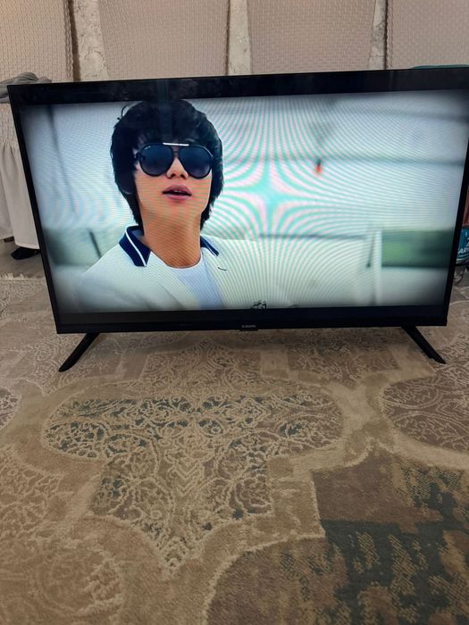 Продам смарт тв в хорошем состаяне