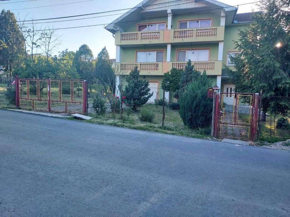 Persoana fizica vand casa cu teren in Zalau,Jud.Salaj