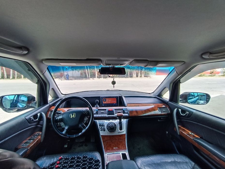 Honda mosnina.sotiladi