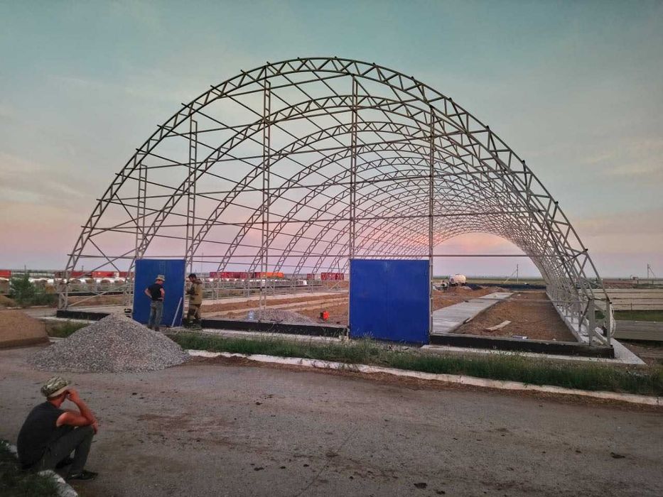Ангар. Сборно-разборная металлоконструкция.