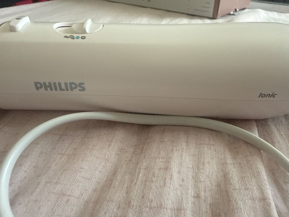 Philips StyleCare Essential Heated Straightening Brush