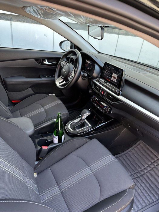 Срочни сотилади KIA CERATO Арендага хам келишамиз