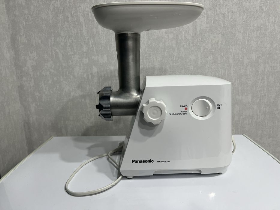 Продам мясорубку Panasonic