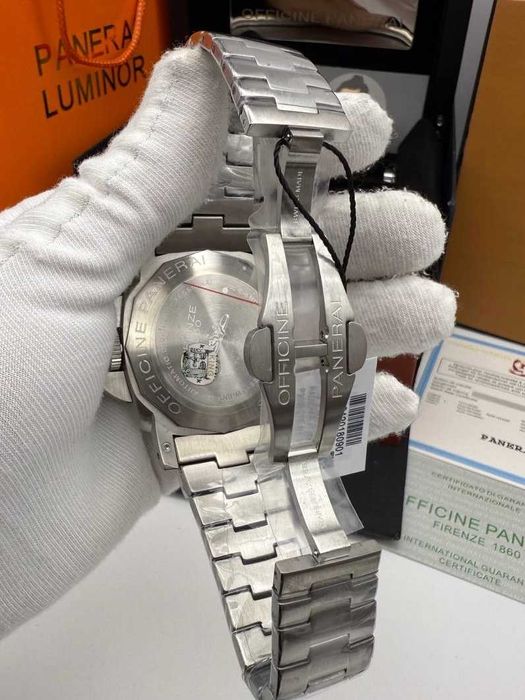 Panerai Luminor Submersible