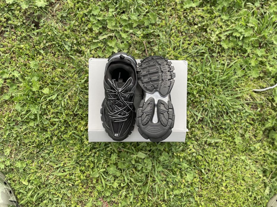 Balenciaga Track Black