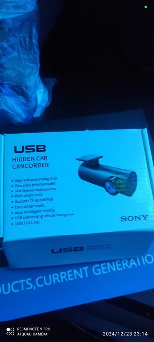 Продам часы, видеорегистратор , флешки