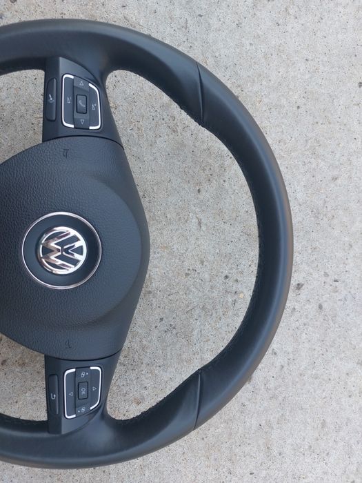Volan complet piele 3 spite Volkswagen Passat B7 B6 CC Golf 6 Tiguan