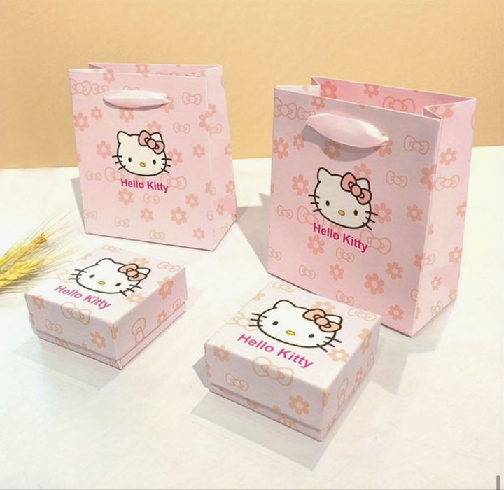 Колие Hello Kitty + Кутия и торбичка