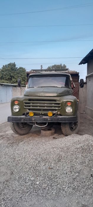 Зил 4502 самосвал сотилади.