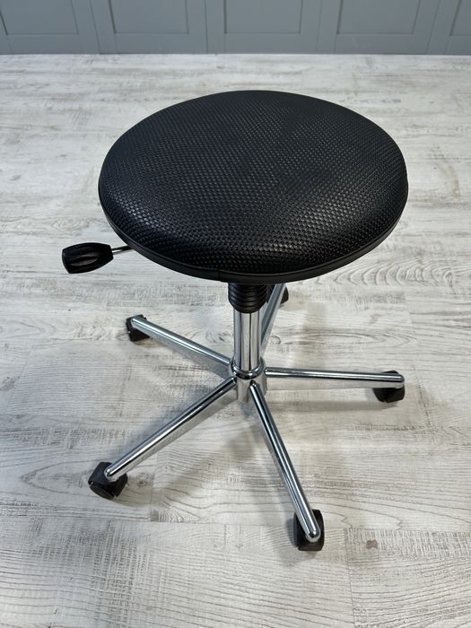 Винтидж табуретка на колела Giroflex Г356