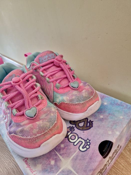 Детски маратонки - номер 27 - светещи skechers