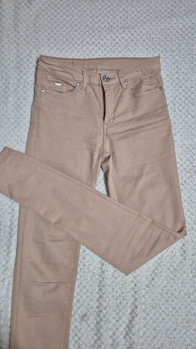 Дамски панталон Stradivarius