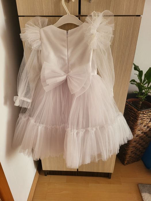 Rochie alba fetite 4-6 ani.