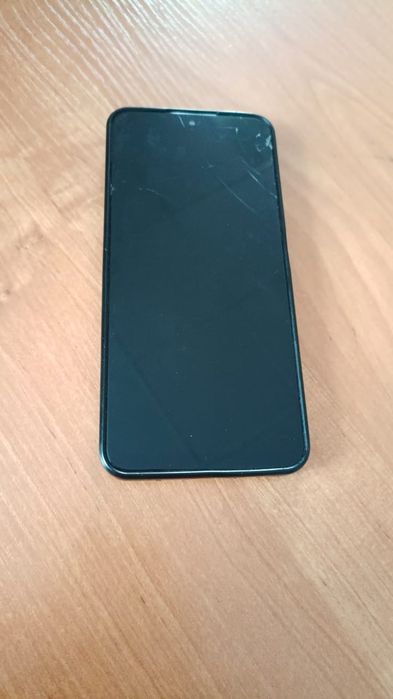 Обменяю телефон хонор 90 лайт