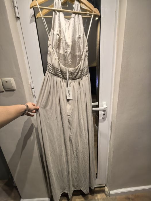 Официална рокля, бална рокля