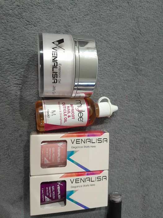 Set plus cateva cutii sigilate