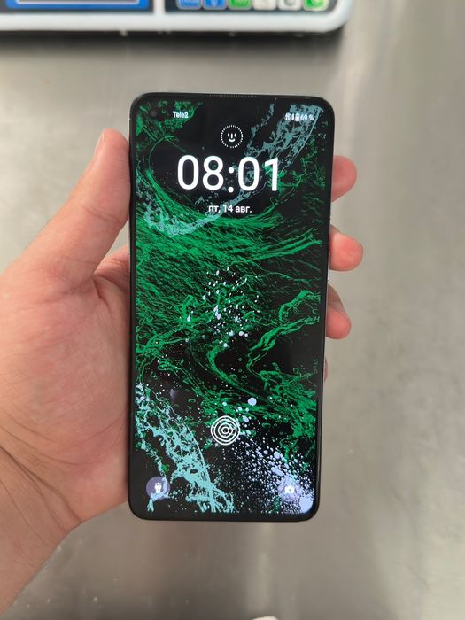 Продам OnePlus 8t