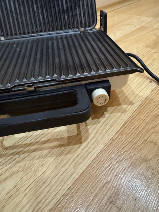 Грил преса Group Super Grill Press - напълно функциониращ с кутия