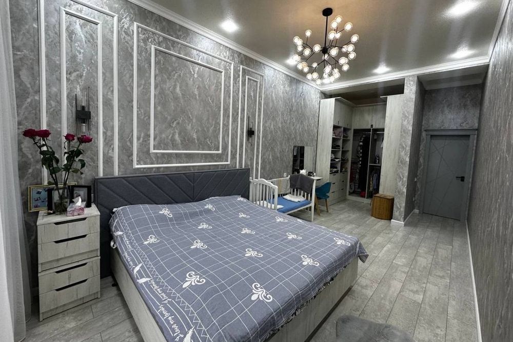 Квартира продается 4/8/8 на жк Renessance