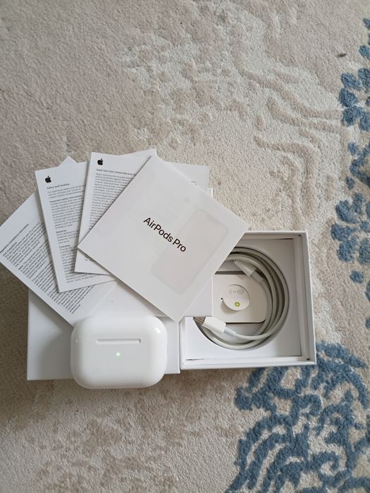 AirPods Pro (2nd generation)