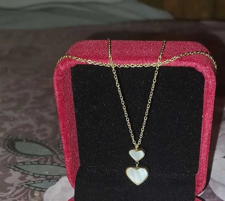 Елегантни колиета със сърце